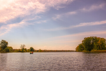 圣斗士星矢系列中总共出现过几位巨蟹座黄金圣斗士？